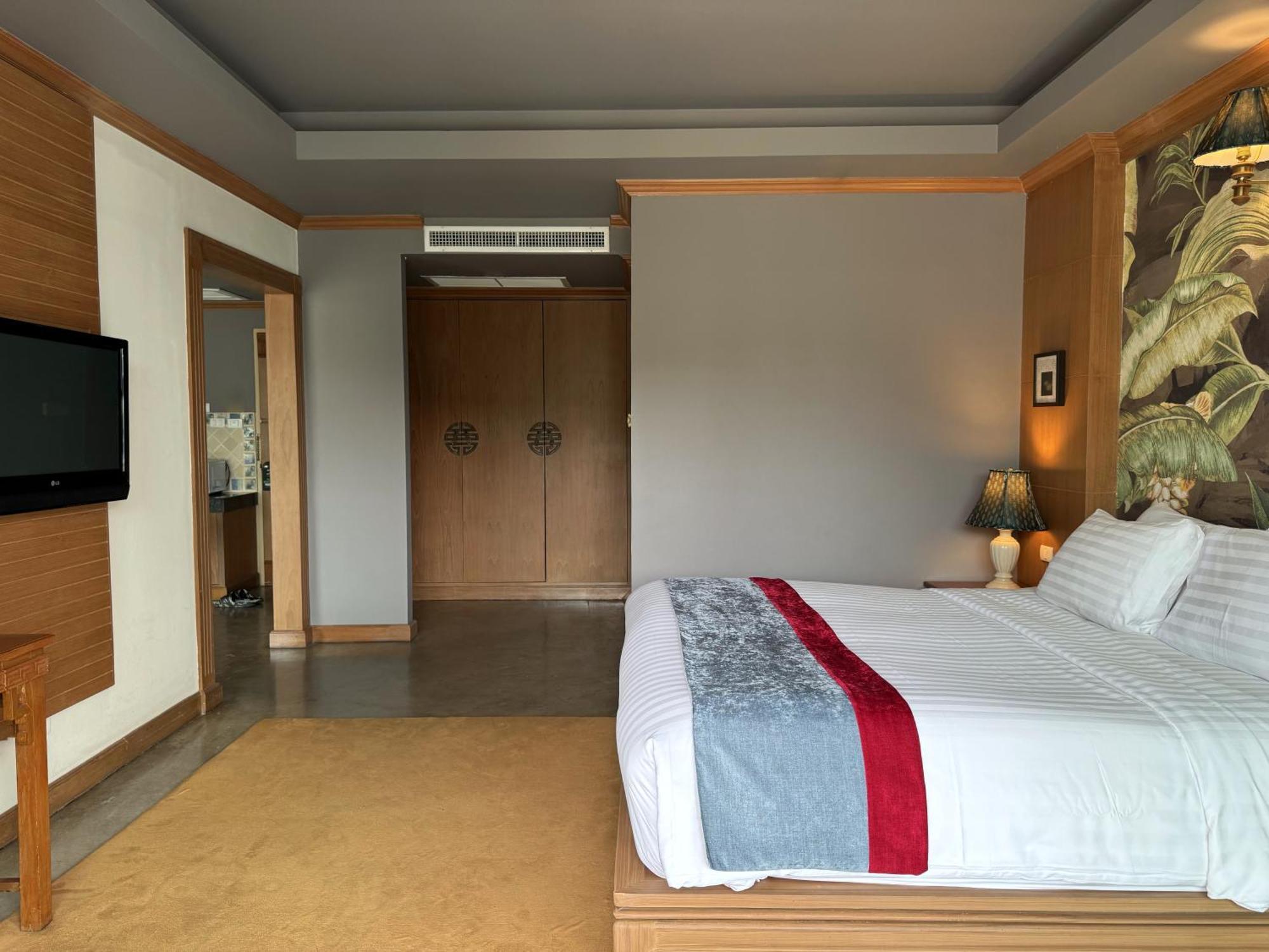 Grand Orlov Apart Hotel Patong Екстер'єр фото