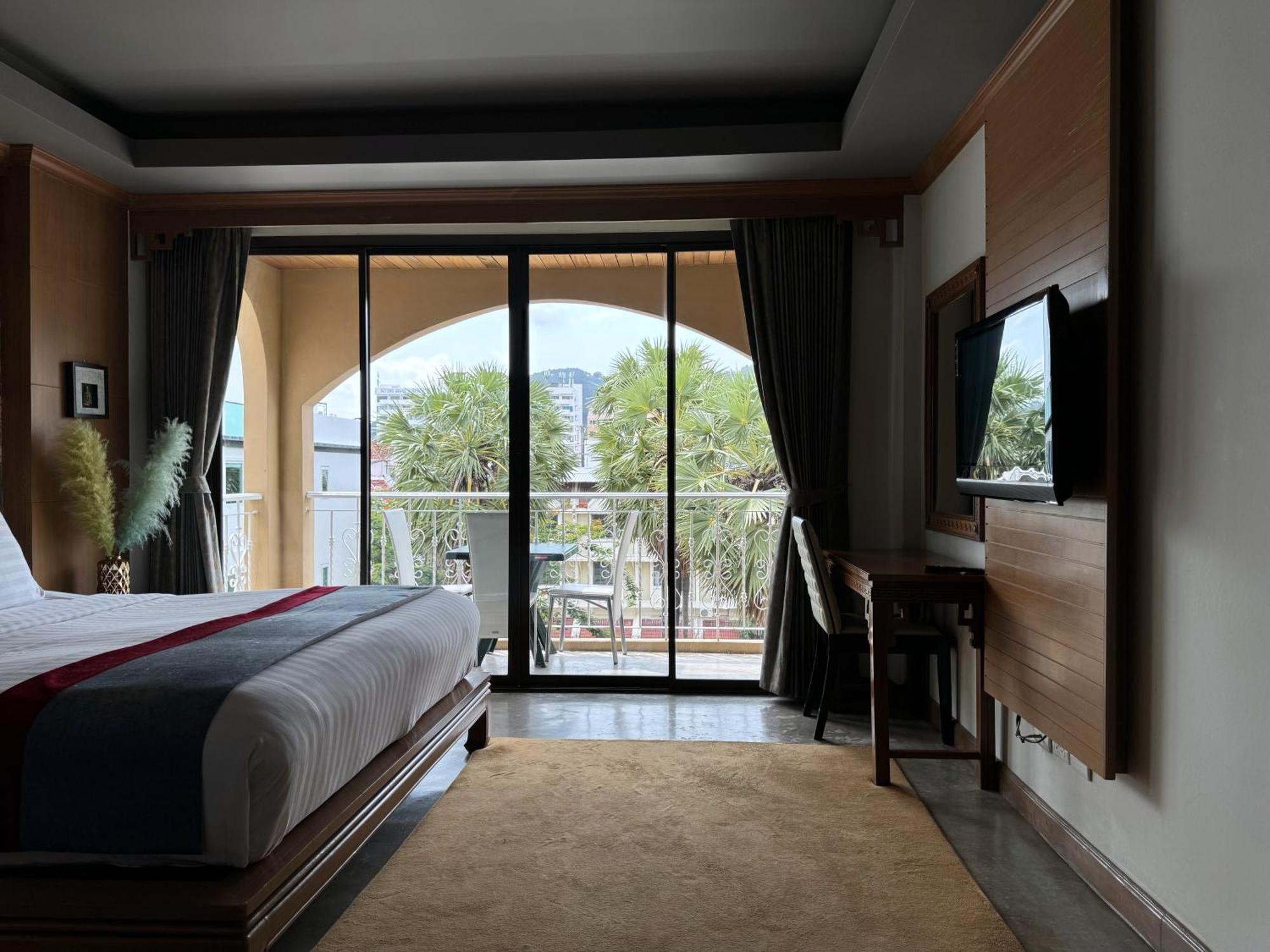 Grand Orlov Apart Hotel Patong Екстер'єр фото