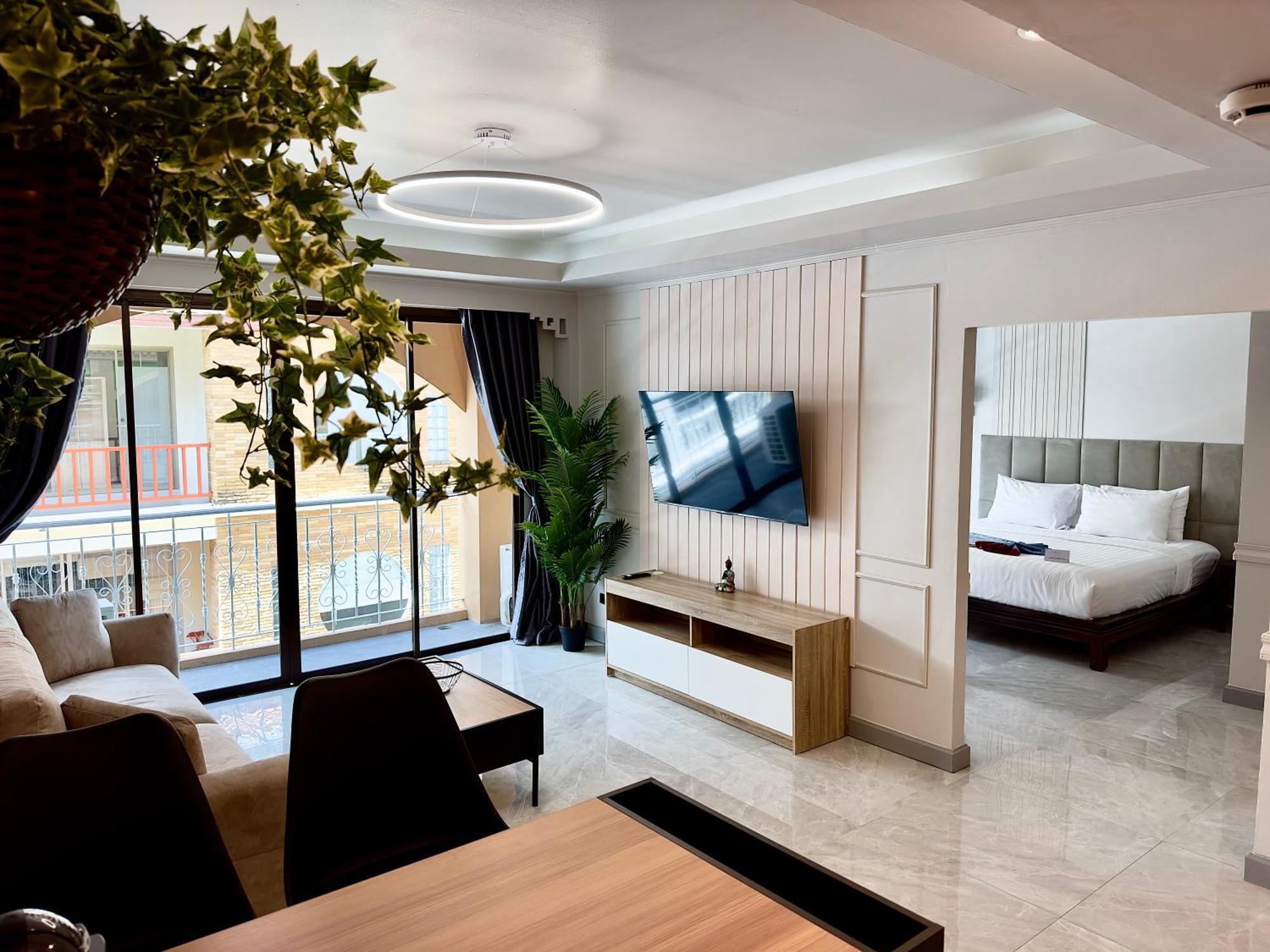 Grand Orlov Apart Hotel Patong Екстер'єр фото